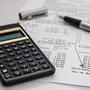 Finanz- und Lohnbuchhaltung, Taschenrechner, Rechnung, Kalkulation
